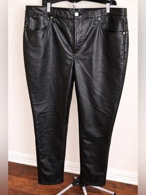 Chic black faux leather pants- Gap